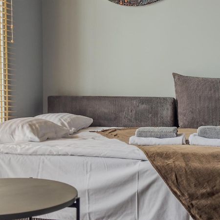 Ivis House Modern Apartment In Vilnius Old Town With Balcony וילנה מראה חיצוני תמונה
