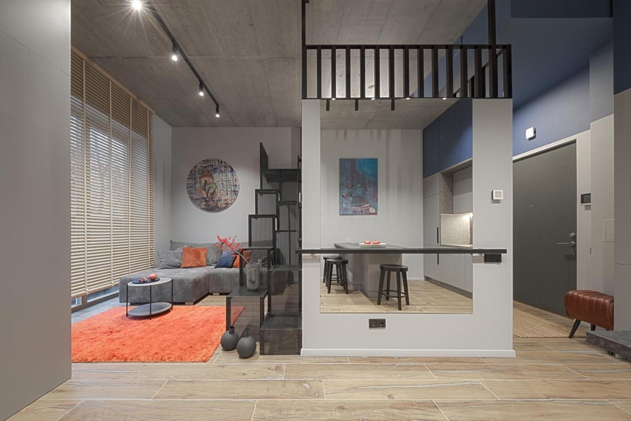 Ivis House Modern Apartment In Vilnius Old Town With Balcony וילנה מראה חיצוני תמונה