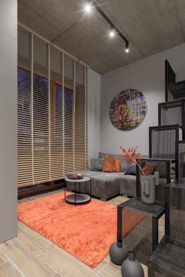Ivis House Modern Apartment In Vilnius Old Town With Balcony וילנה מראה חיצוני תמונה